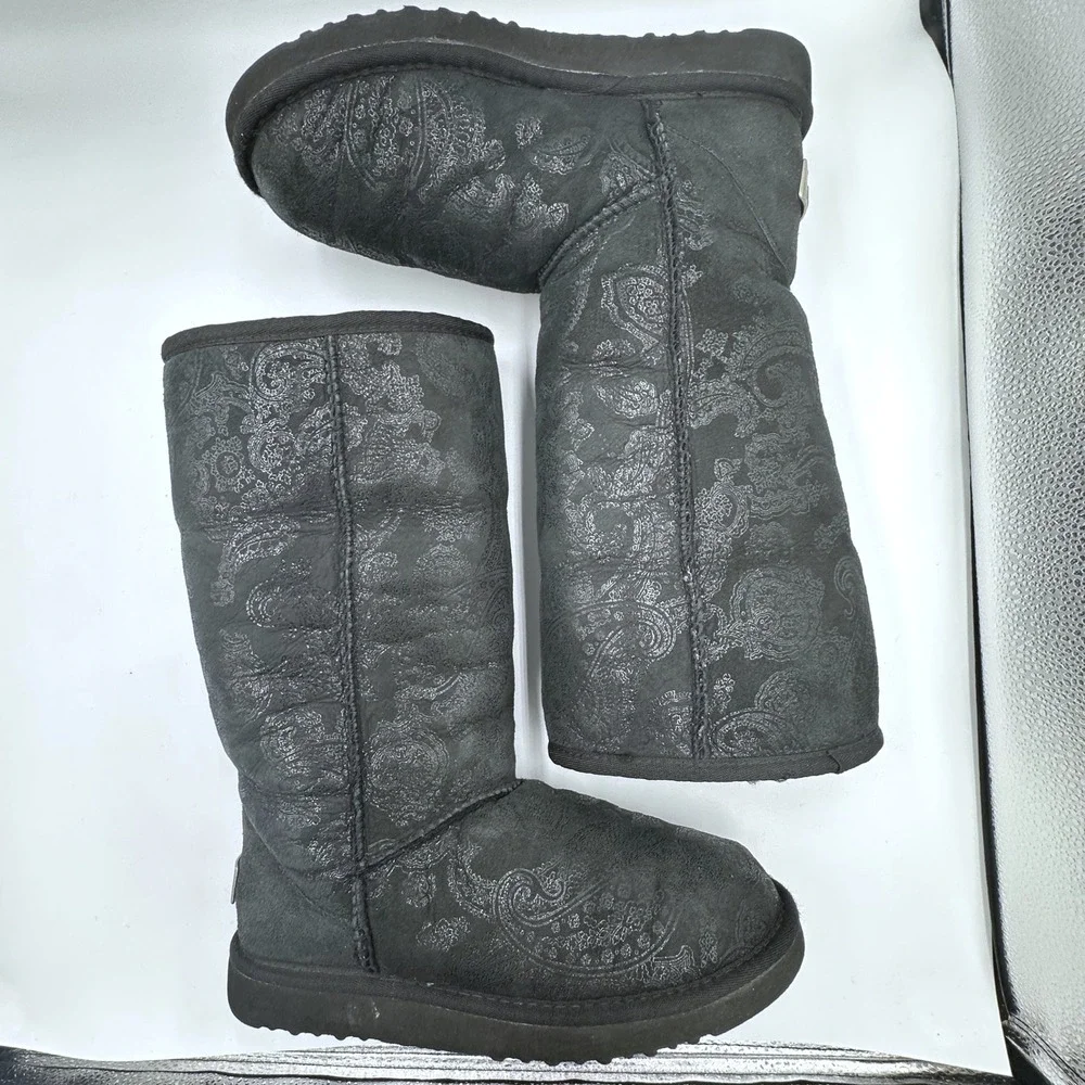 UGG Australia #5852 Black Paisley Classic Tall Metallic Plate Sheepskin Boots W6